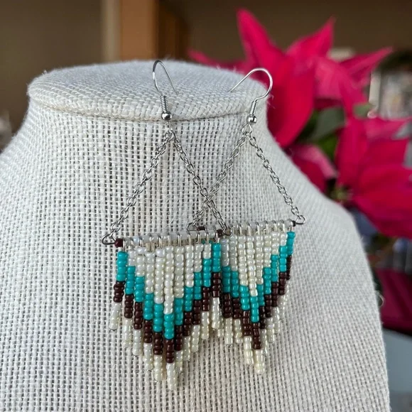 🤍Handmade Earrings 🤍 - Picture 3 of 6